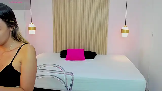 AliceRoss0 online show from 05-01-26, 08:47
