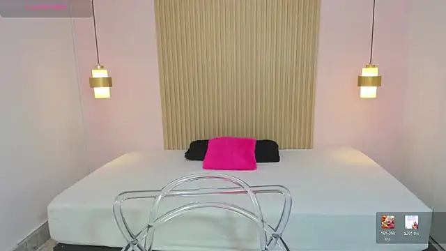 AliceRoss0 online show from 04-04-26, 08:26