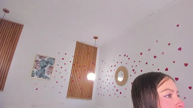 TiffanyWright online show from 03-19-26, 01:22