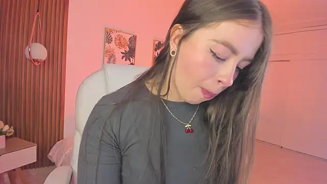 TiffanyWright online show from 09-12-25, 01:22