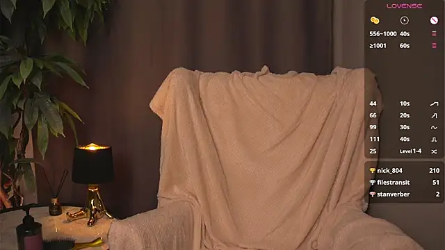 Snapshot of tati__20 chatting on 02-14-25, 06:51 tati 20 online show from 02-14-25, 06:51