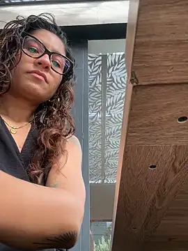 Snapshot of ValeriEvan chatting on 11-08-25, 08:01 ValeriEvan online show from 11-08-25, 08:01