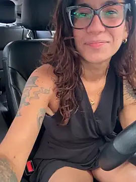 Snapshot of ValeriEvan chatting on 10-19-25, 01:03 ValeriEvan online show from 10-19-25, 01:03