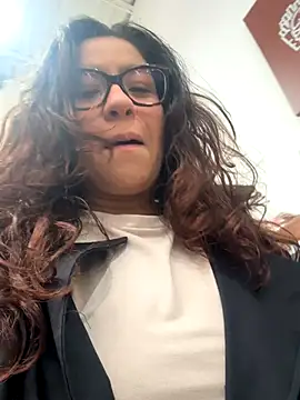 Snapshot of ValeriEvan chatting on 10-18-25, 08:11 ValeriEvan online show from 10-18-25, 08:11