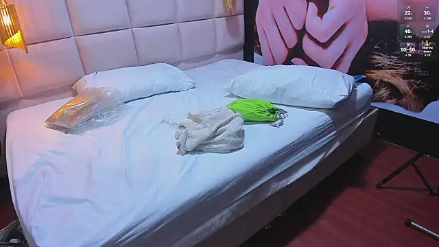 Amberluy online show from 03-19-26, 01:44