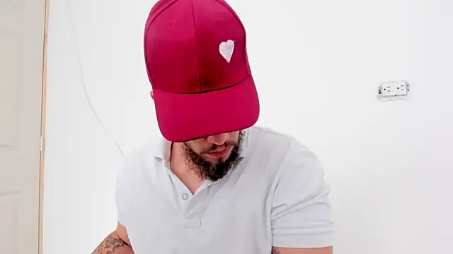 Beard xox online show from 11-13-25, 08:57