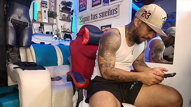 Leenar Key online show from 02-26-26, 12:54