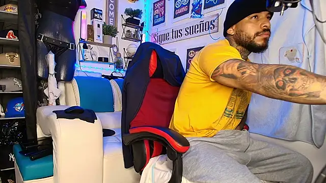 Leenar Key online show from 03-26-26, 10:35