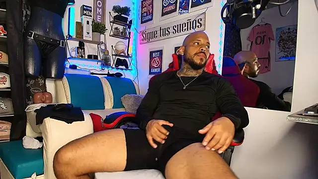 Leenar Key online show from 02-23-26, 09:59