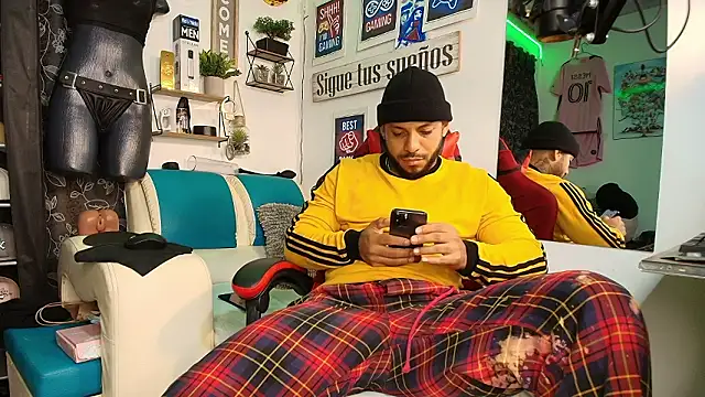 Leenar Key online show from 02-04-26, 10:32