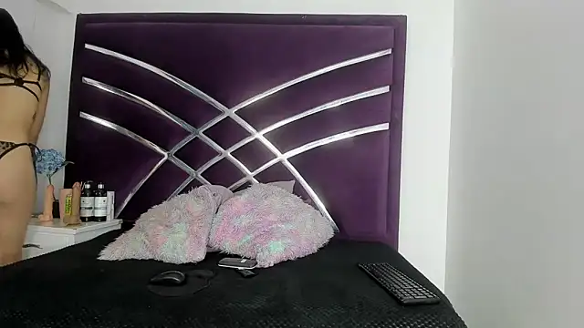 Snapshot of MaiteHT chatting on 10-11-25, 09:05 MaiteHT online show from 10-11-25, 09:05