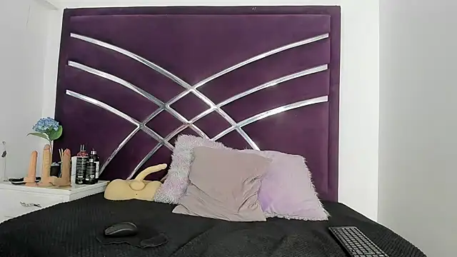 Snapshot of MaiteHT chatting on 09-21-25, 10:59 MaiteHT online show from 09-21-25, 10:59