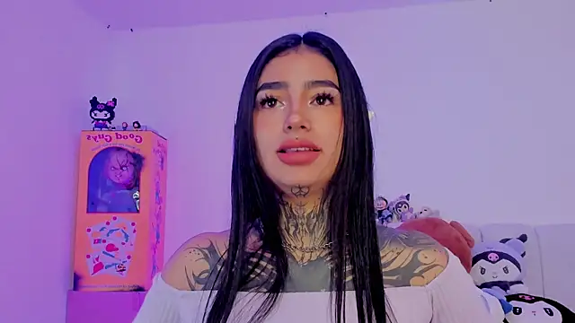 Snapshot of shadowcatt_ chatting on 10-06-25, 07:03 shadowcatt online show from 10-06-25, 07:03