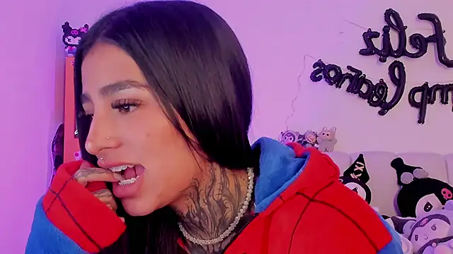 Snapshot of shadowcatt_ chatting on 01-11-26, 12:50 shadowcatt online show from 01-11-26, 12:50