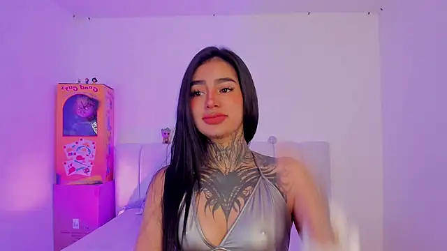 Snapshot of shadowcatt_ chatting on 09-14-25, 05:02 shadowcatt online show from 09-14-25, 05:02