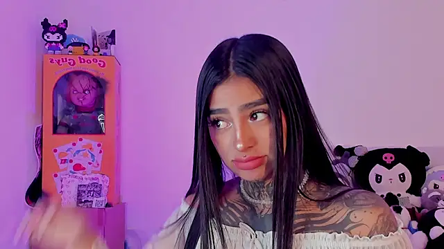 Snapshot of shadowcatt_ chatting on 12-15-25, 10:59 shadowcatt online show from 12-15-25, 10:59