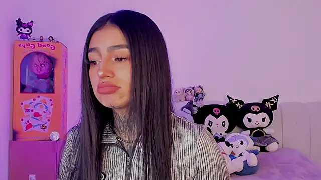 Snapshot of shadowcatt_ chatting on 10-24-25, 11:15 shadowcatt online show from 10-24-25, 11:15