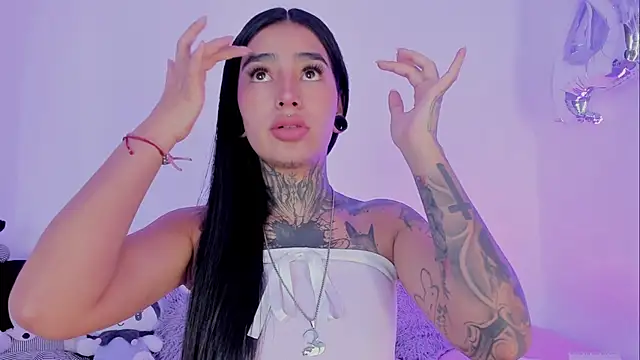 Snapshot of shadowcatt_ chatting on 01-27-25, 07:03 shadowcatt online show from 01-27-25, 07:03