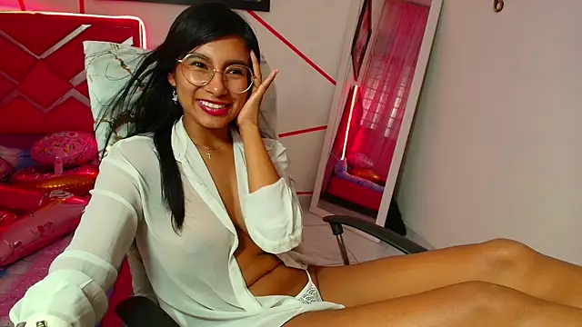 Snapshot of _Jessi29_ chatting on 03-21-25, 11:01  Jessi29  online show from 03-21-25, 11:01