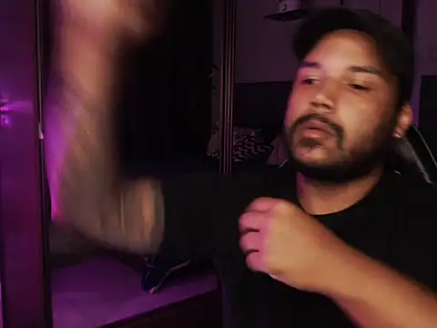 Snapshot of Ale_Mineiro chatting on 03-06-26, 11:05 Ale Mineiro online show from 03-06-26, 11:05