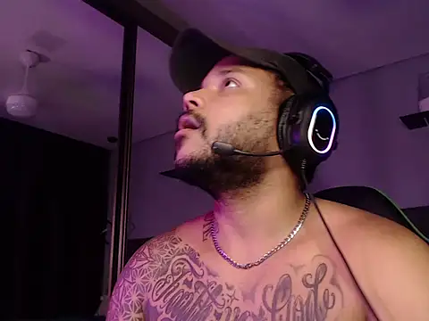 Snapshot of Ale_Mineiro chatting on 03-12-26, 07:34 Ale Mineiro online show from 03-12-26, 07:34