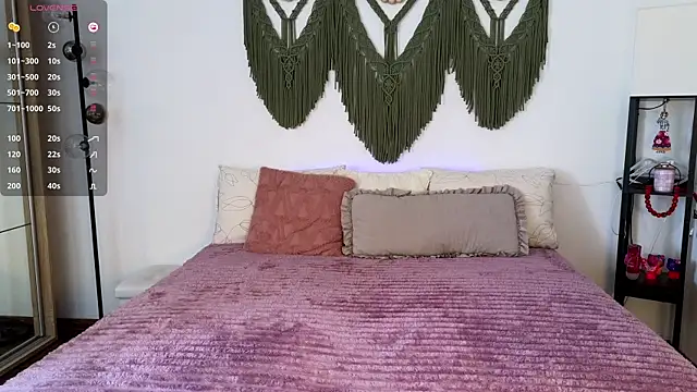 AliceMYs online show from 04-23-26, 10:00