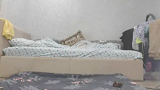 Vika  online show from 11-19-25, 12:43