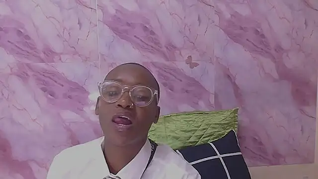 EbonyOlive69 online show from 02-15-26, 06:18
