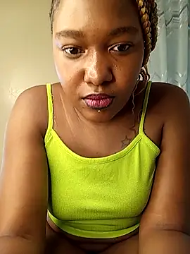 Pretty tiffany online show from 12-17-25, 12:32