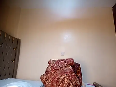 Pretty tiffany online show from 11-22-25, 10:36