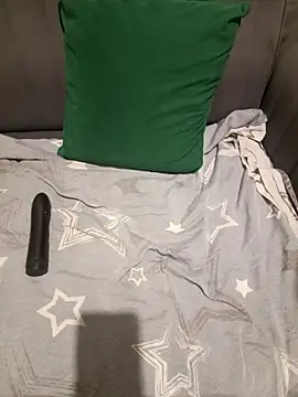 Snapshot of xaleyna36 chatting on 09-19-25, 08:13 xaleyna36 online show from 09-19-25, 08:13