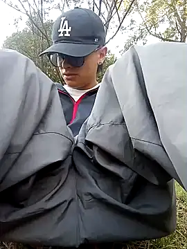 Snapshot of Cuervo_maniaco chatting on 12-11-24, 07:36 Cuervo maniaco online show from 12-11-24, 07:36