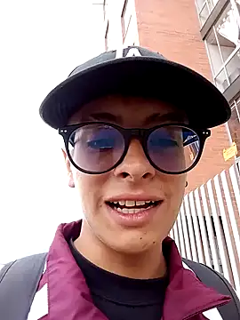 Snapshot of Cuervo_maniaco chatting on 12-12-24, 04:32 Cuervo maniaco online show from 12-12-24, 04:32