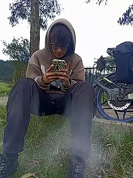 Cuervo maniaco online show from 11-25-25, 03:01