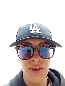 Snapshot of Cuervo_maniaco chatting on 02-26-25, 04:27 Cuervo maniaco online show from 02-26-25, 04:27