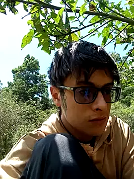 Snapshot of Cuervo_maniaco chatting on 10-02-25, 05:05 Cuervo maniaco online show from 10-02-25, 05:05