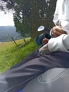 Cuervo maniaco online show from 11-21-25, 04:17