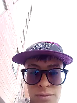 Snapshot of Cuervo_maniaco chatting on 12-19-24, 05:29 Cuervo maniaco online show from 12-19-24, 05:29