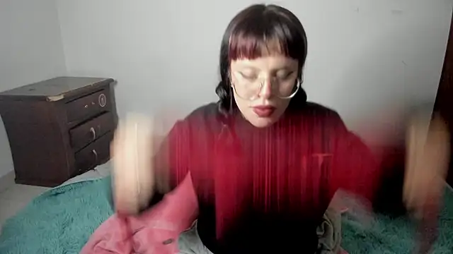 Snapshot of Lucyfx666 chatting on 02-19-25, 02:23 Lucyfx666 online show from 02-19-25, 02:23