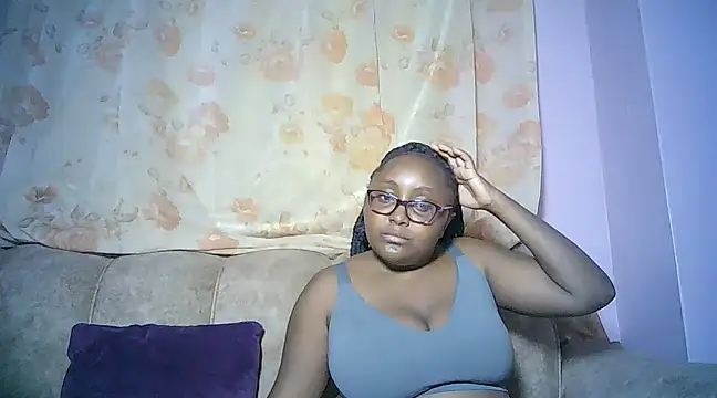 Queenxqu online show from 02-24-25, 06:58