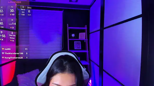TifanyWhite  online show from 02-03-25, 10:54