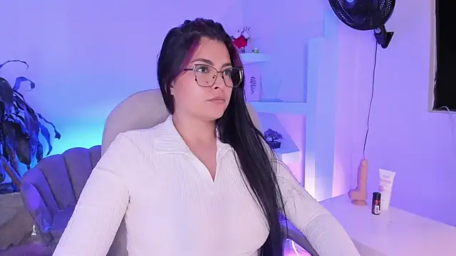 TifanyWhite  online show from 07-19-26, 05:27