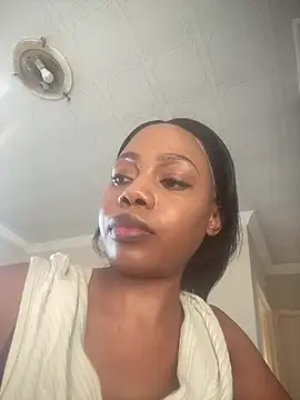 NAUGHTYSHALOTXX online show from 07-16-26, 02:58