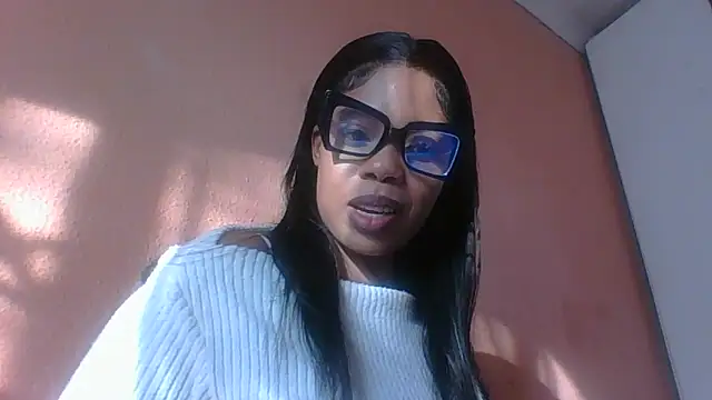Snapshot of NAUGHTYSHALOTXX chatting on 06-02-26, 02:06 NAUGHTYSHALOTXX online show from 06-02-26, 02:06