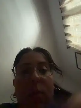 Snapshot of Mizztikaa chatting on 12-22-25, 01:11 Mizztikaa online show from 12-22-25, 01:11