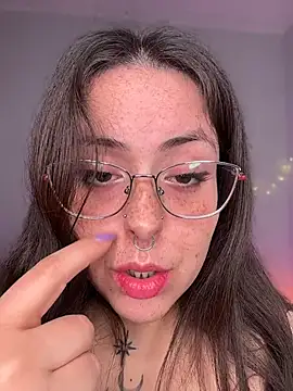 Mizztikaa online show from 07-04-26, 03:38