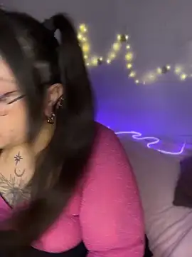 Mizztikaa online show from 04-29-26, 06:58