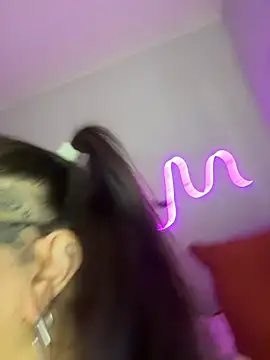 Snapshot of Mizztikaa chatting on 11-15-25, 01:26 Mizztikaa online show from 11-15-25, 01:26