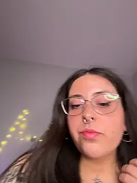 Mizztikaa online show from 05-09-26, 04:54