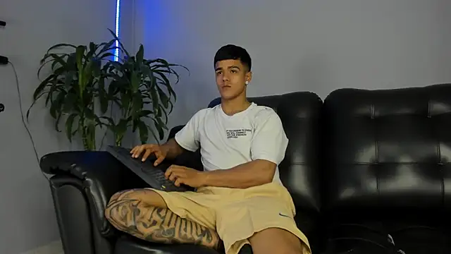 Rob saenz  online show from 09-24-25, 03:51